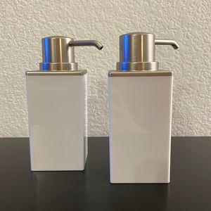 2 Soap Dispensers